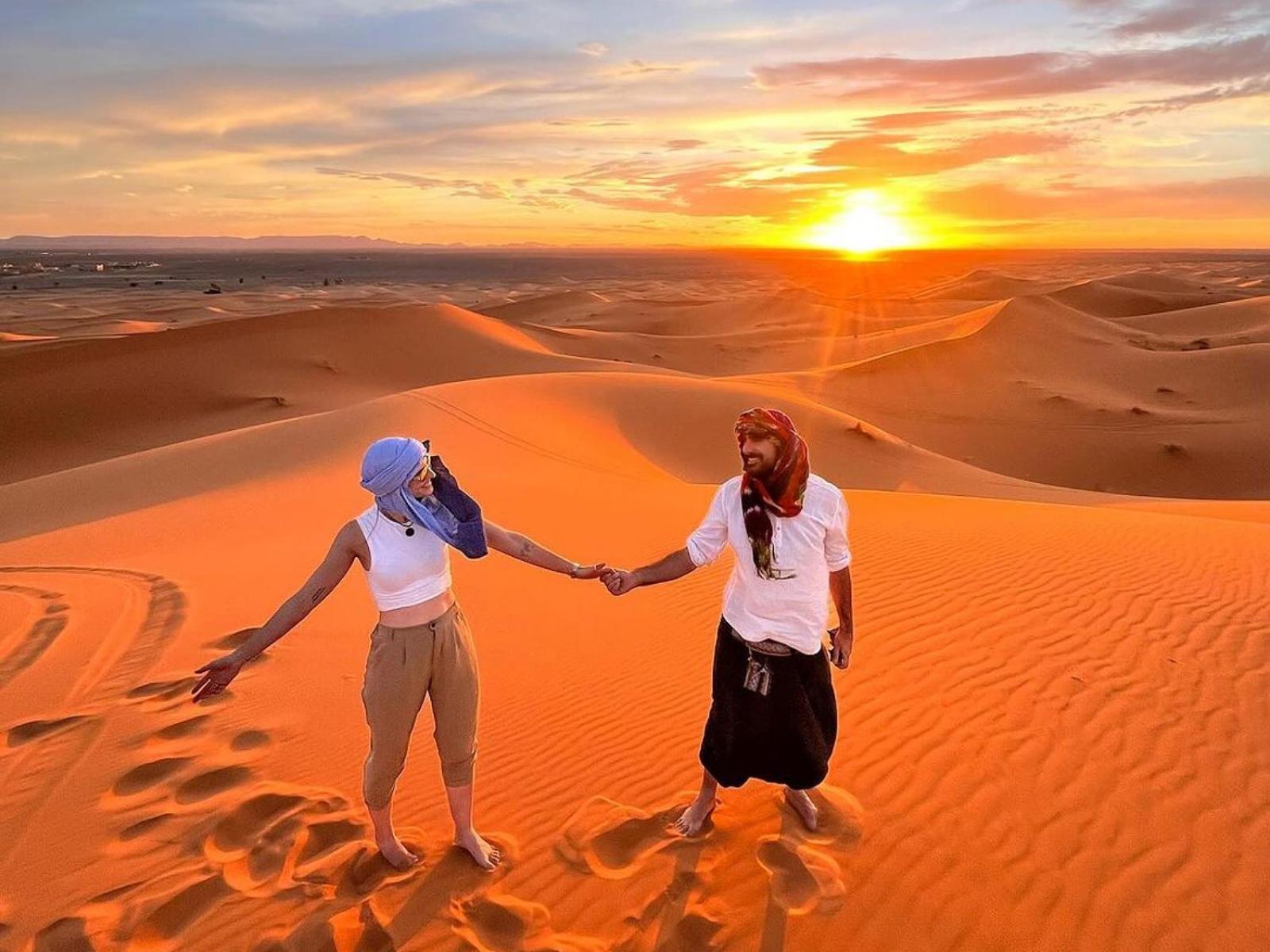 Merzouga Nomadic Luxury Camp Екстер'єр фото