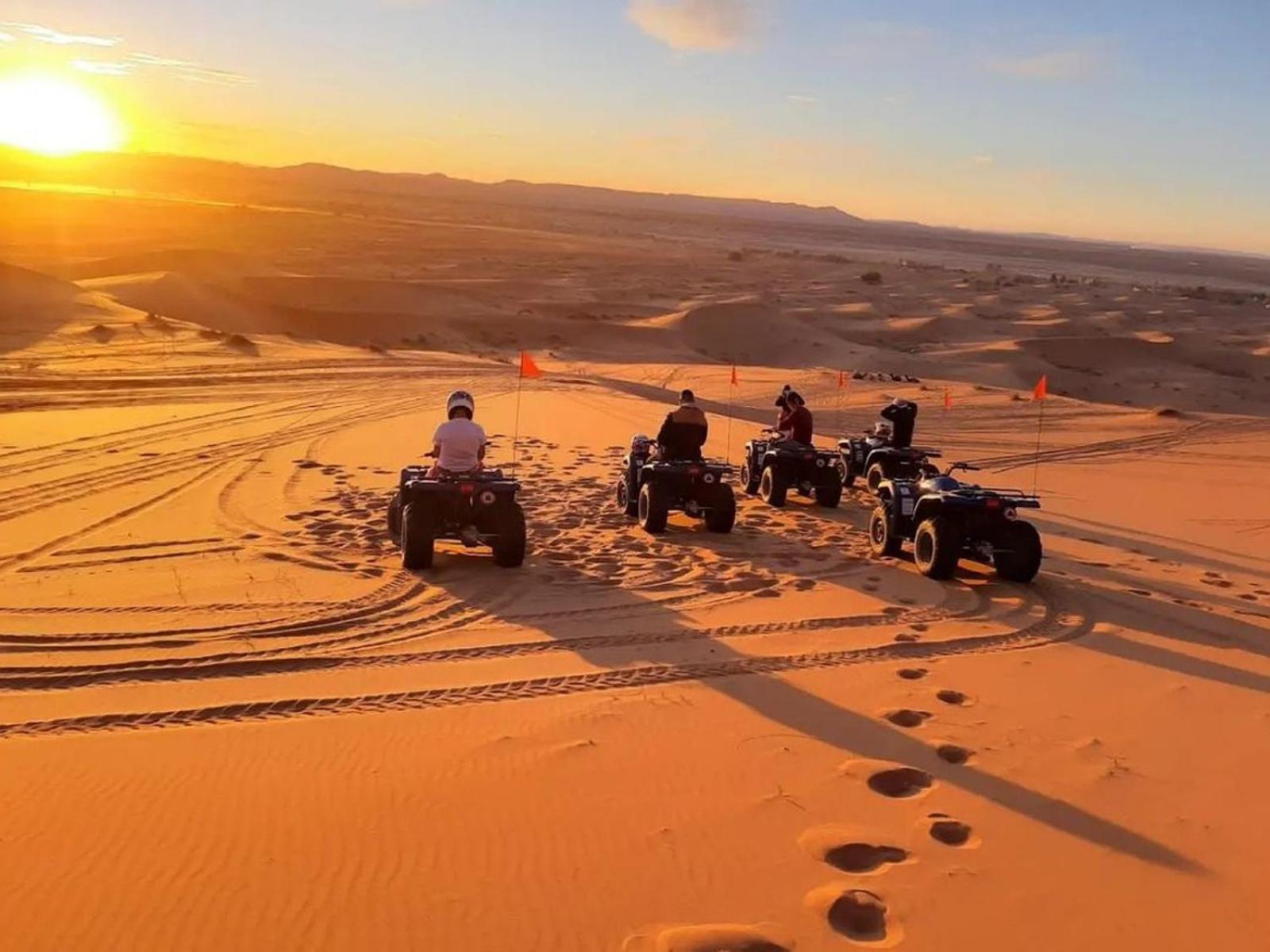 Merzouga Nomadic Luxury Camp Екстер'єр фото