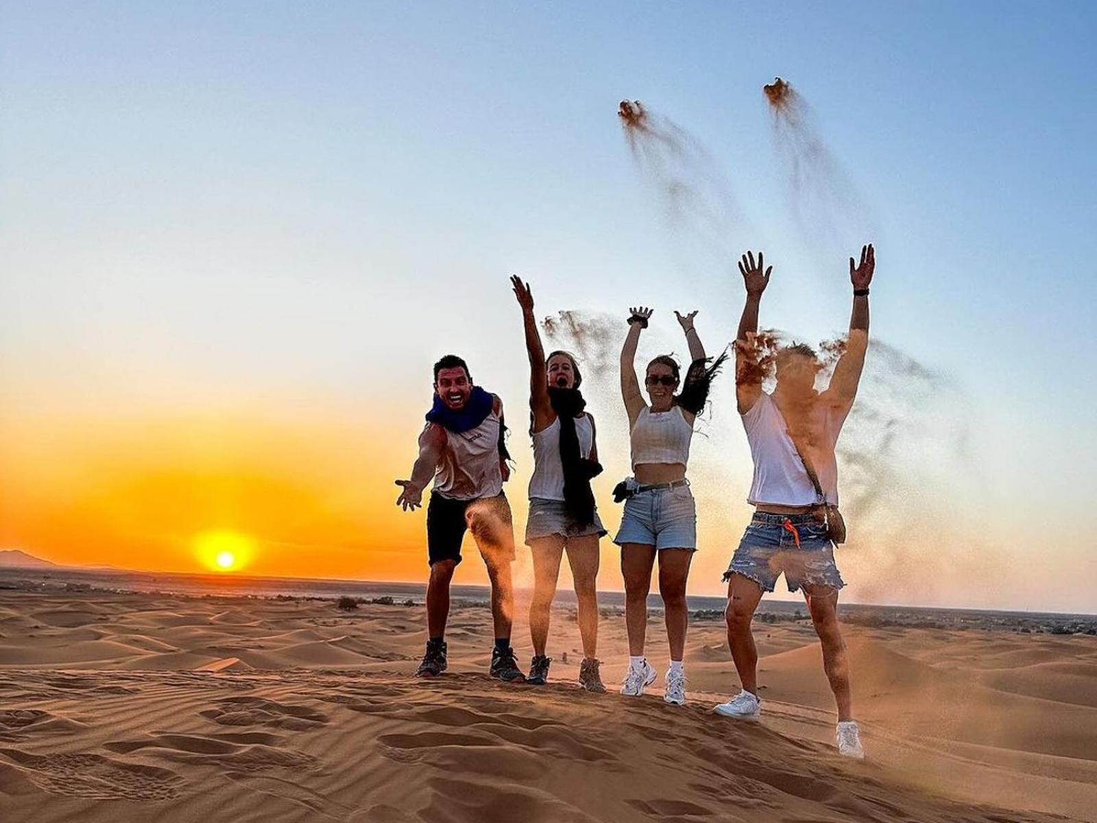 Merzouga Nomadic Luxury Camp Екстер'єр фото